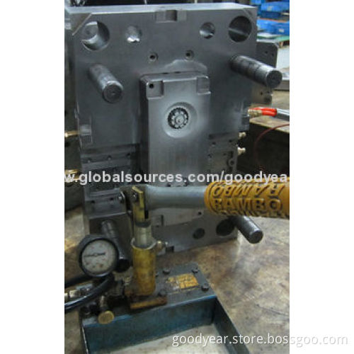 Injection Mold for Gear Parts, Customized Designs Welcomed